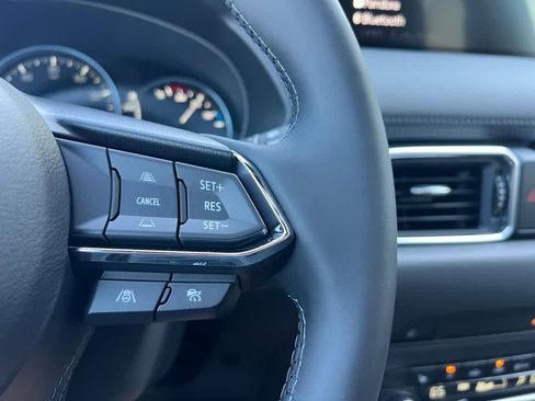 Used 2025 MAZDA CX-5 Signature image 22