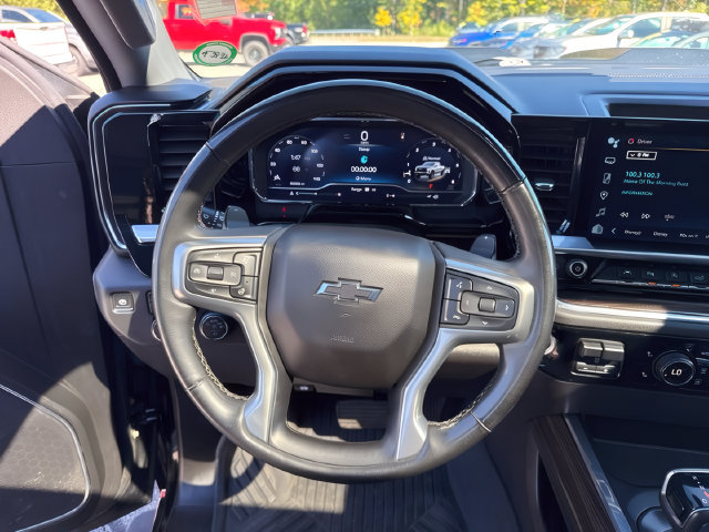 Used 2024 Chevrolet Silverado 1500 LT Trail Boss w/ LT Trail Boss Premium Package AWD/4WD image 24