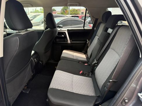 Used 2018 Toyota 4Runner SR5 AWD/4WD image 15