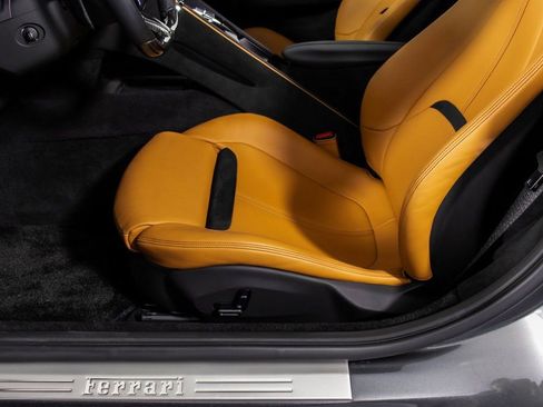 Certified 2024 Ferrari Roma image 41