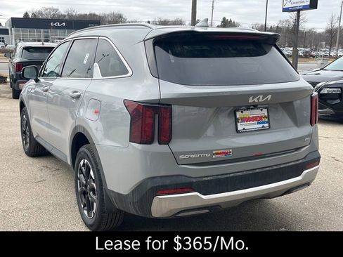 New 2026 Kia Sorento S image 3