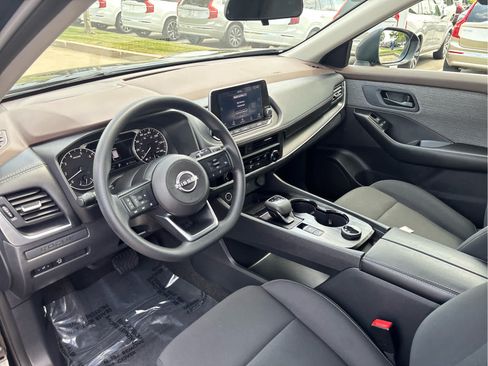 Used 2023 Nissan Rogue S AWD/4WD image 16