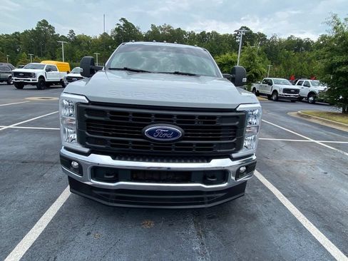 Used 2025 Ford F350 XL w/ XL Driver Assist Package AWD/4WD image 2