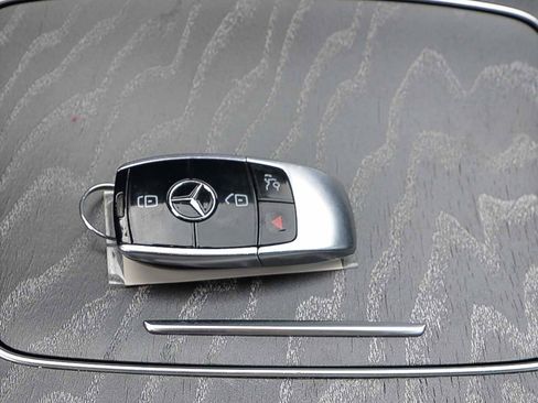 Used 2021 Mercedes-Benz E 350 Sedan image 17