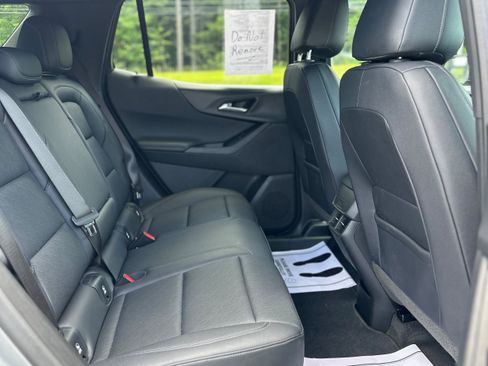 Used 2025 Chevrolet Equinox LT w/ Convenience Package II AWD/4WD image 21