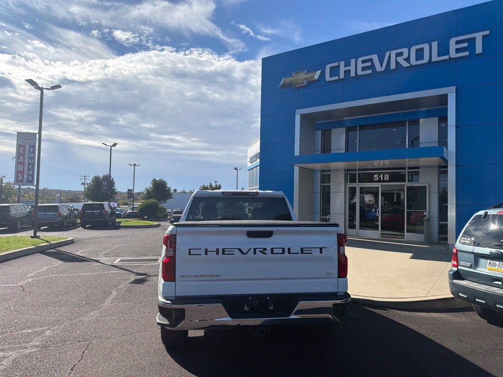 Certified 2023 Chevrolet Silverado 1500 LT AWD/4WD image 8
