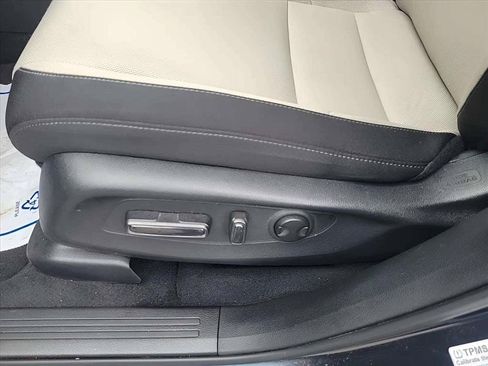 Used 2023 Honda CR-V EX image 16
