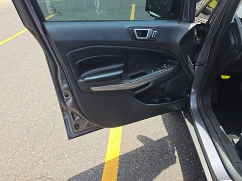 Used 2020 Ford EcoSport Titanium FWD image 8