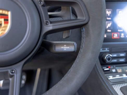 Certified 2025 Porsche 718 Cayman GT4 RS RWD image 44