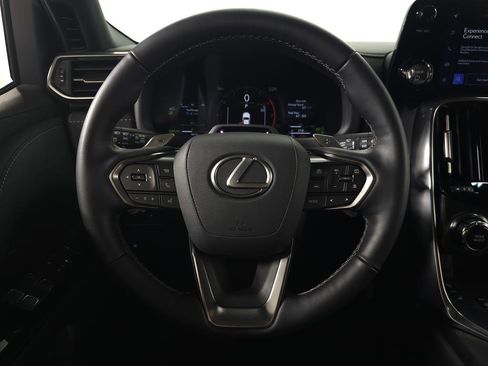 Certified 2025 Lexus LX 700h Overtrail image 21