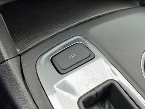 Used 2019 Chevrolet Equinox LT image 14