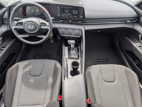 New 2026 Hyundai Elantra SE FWD image 24