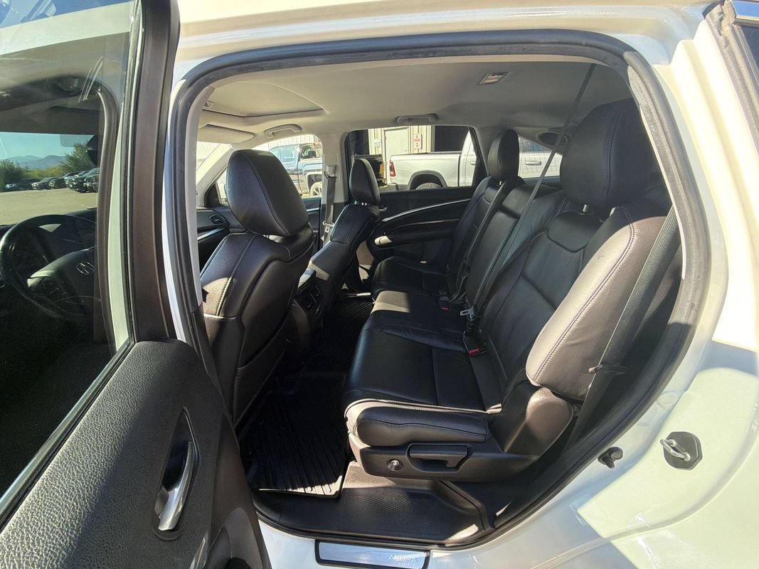 Used 2016 Acura MDX w/ Technology Package AWD/4WD image 10