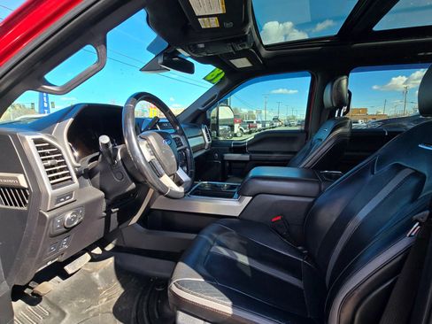 Used 2018 Ford F350 Platinum w/ FX4 4x4 Off Road Package image 9