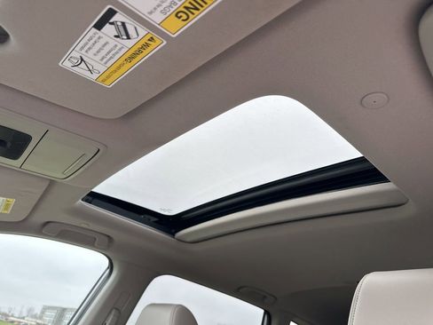 Used 2023 Honda CR-V EX-L image 5