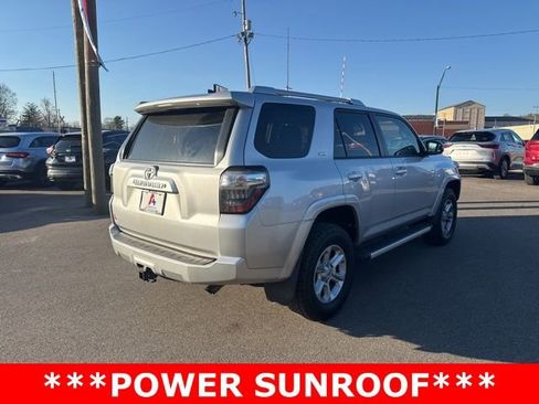 Used 2017 Toyota 4Runner SR5 Premium image 3