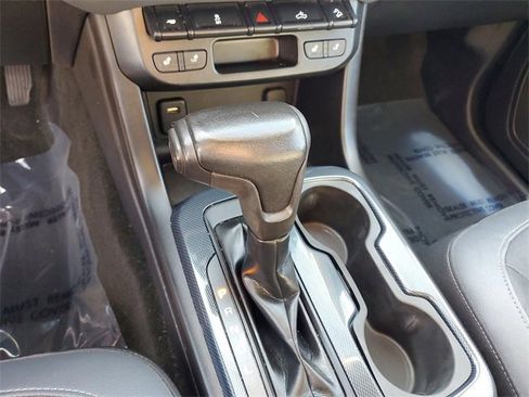 Used 2017 Chevrolet Colorado Z71 image 21
