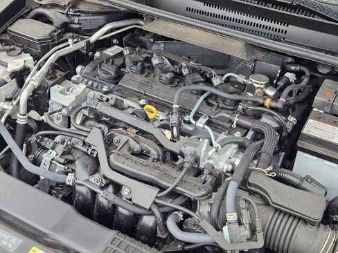 Used 2022 Toyota Corolla Hatchback image 37