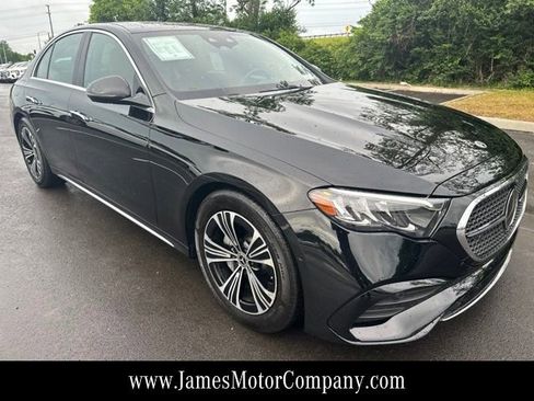 Certified 2025 Mercedes-Benz E 350 4MATIC Sedan image 4