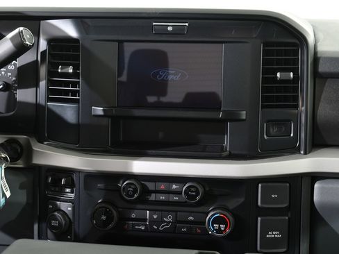 New 2026 Ford F550 4x4 Crew Cab w/ XLT Value Package image 9