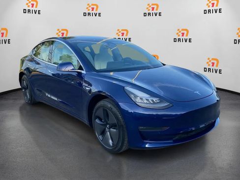 Used 2018 Tesla Model 3 Mid Range RWD image 5