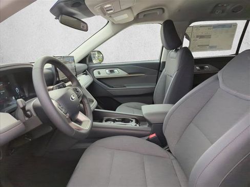 New 2026 Ford Explorer Active image 4