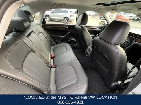 Used 2020 Volkswagen Passat 2.0T SEL FWD image 21