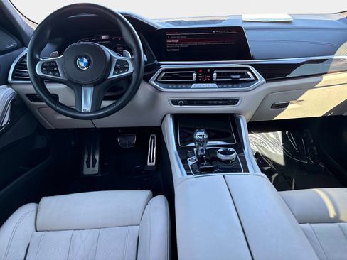 Used 2023 BMW X6 M50i w/ Executive Package image 17