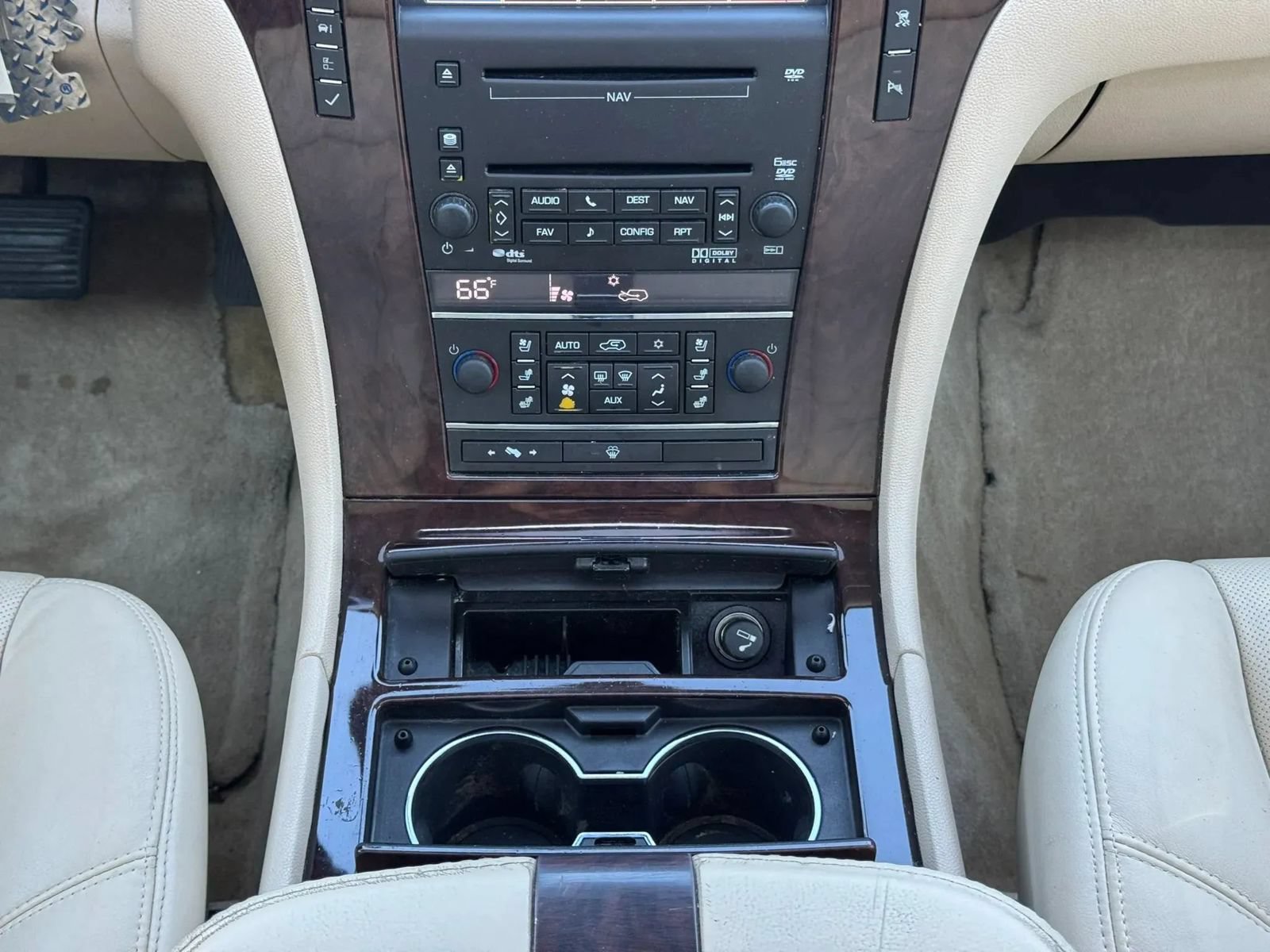 Used 2008 Cadillac Escalade AWD image 28
