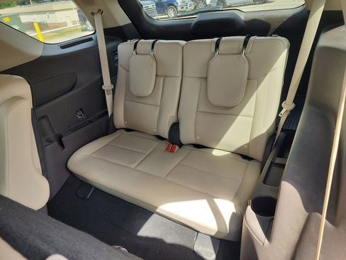 Used 2022 Ford Explorer Platinum w/ Equipment Group 601A image 12