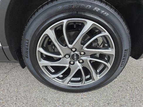 Used 2022 Lincoln Corsair AWD w/ Equipment Group 101A image 12