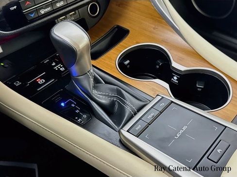 Certified 2022 Lexus RX 350 AWD w/ Premium Package image 17