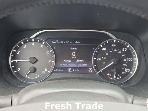 Used 2022 Nissan Frontier SV w/ Technology Package image 12