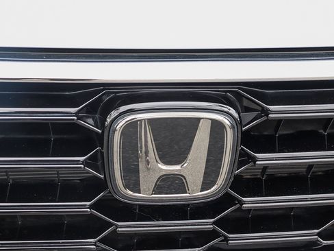 Certified 2025 Honda CR-V EX-L image 4