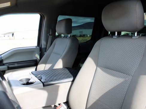 Used 2017 Ford F150 XLT image 15