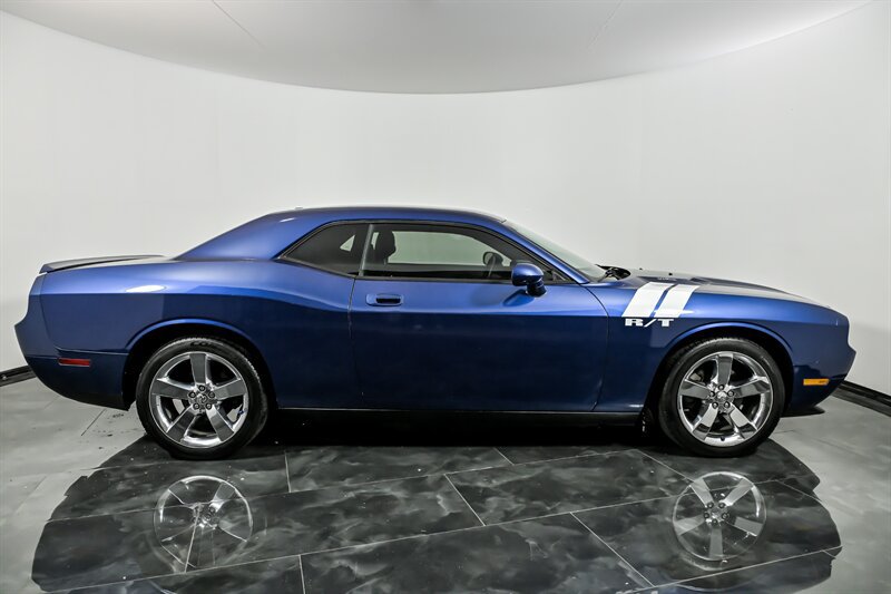 Used 2010 Dodge Challenger R/T w/ Sound Group RWD image 10