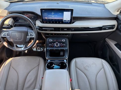 Used 2021 Lincoln Nautilus Reserve image 15