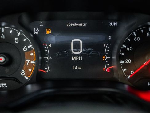 New 2026 Jeep Compass Latitude image 38