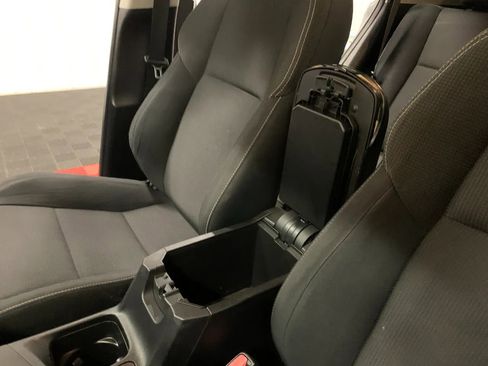 Used 2017 Toyota RAV4 XLE image 37