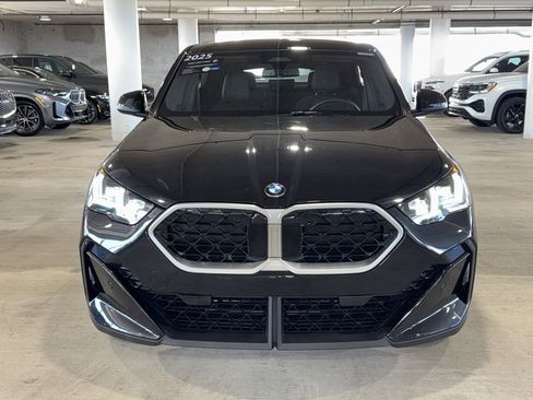 Certified 2025 BMW X2 xDrive28i image 3