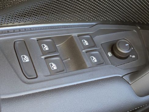 New 2026 Volkswagen Tiguan S FWD image 21
