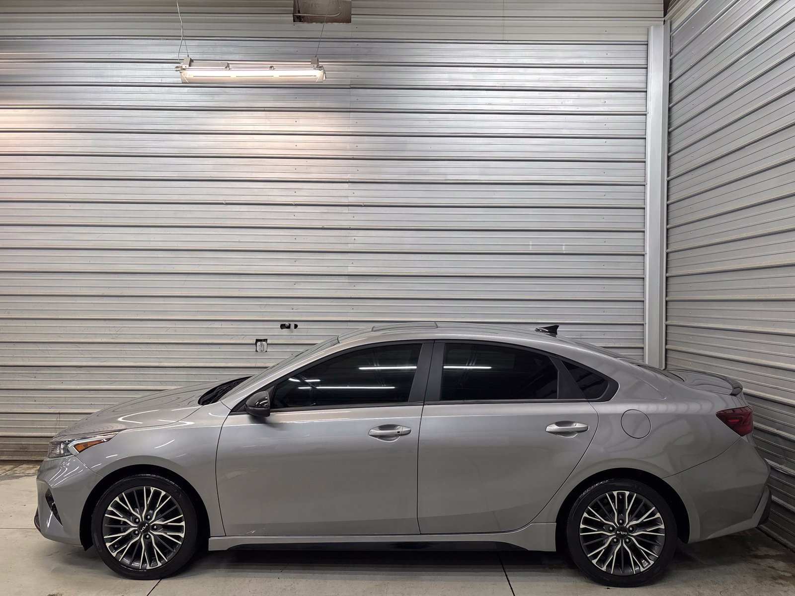 Used 2024 Kia Forte GT-Line w/ GT-Line Premium Package FWD image 6