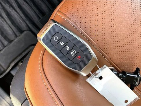 Certified 2025 INFINITI QX60 Sensory w/ Cargo Package image 11