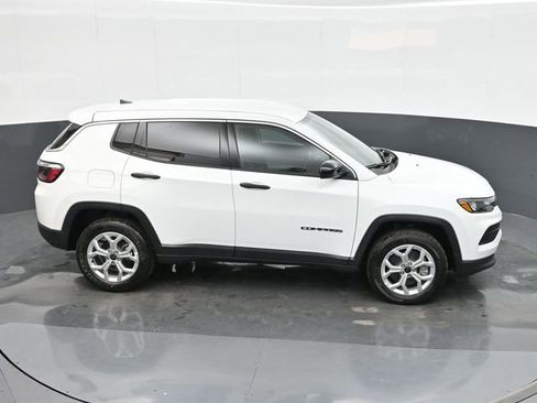 Used 2025 Jeep Compass Sport AWD/4WD image 30