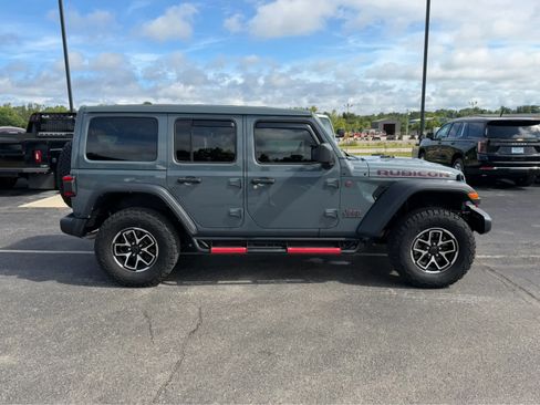 Used 2024 Jeep Wrangler Unlimited Rubicon w/ Technology Group AWD/4WD image 6