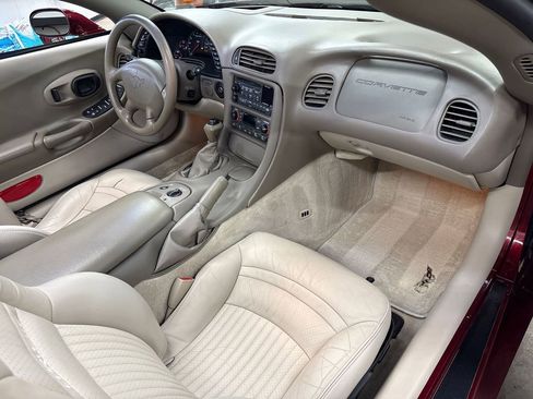 Used 2003 Chevrolet Corvette Convertible w/ Preferred Equipment Group1 image 50