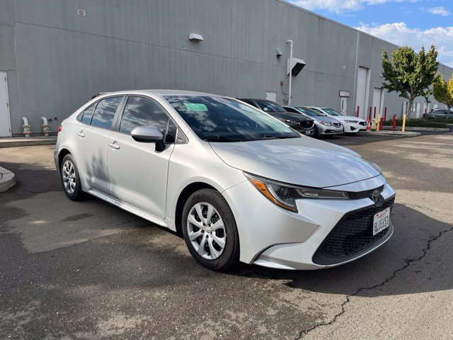 Used 2020 Toyota Corolla LE FWD image 1