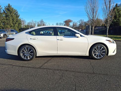 Certified 2021 Lexus ES 350 w/ Premium Package image 8