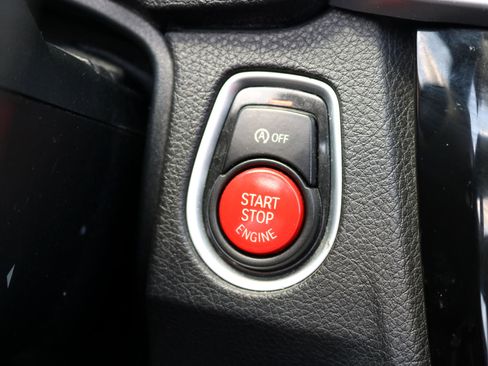 Used 2020 BMW M4 Convertible w/ Executive Package image 33