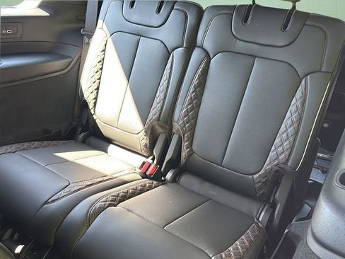 Used 2025 Jeep Grand Cherokee L Summit AWD/4WD image 23